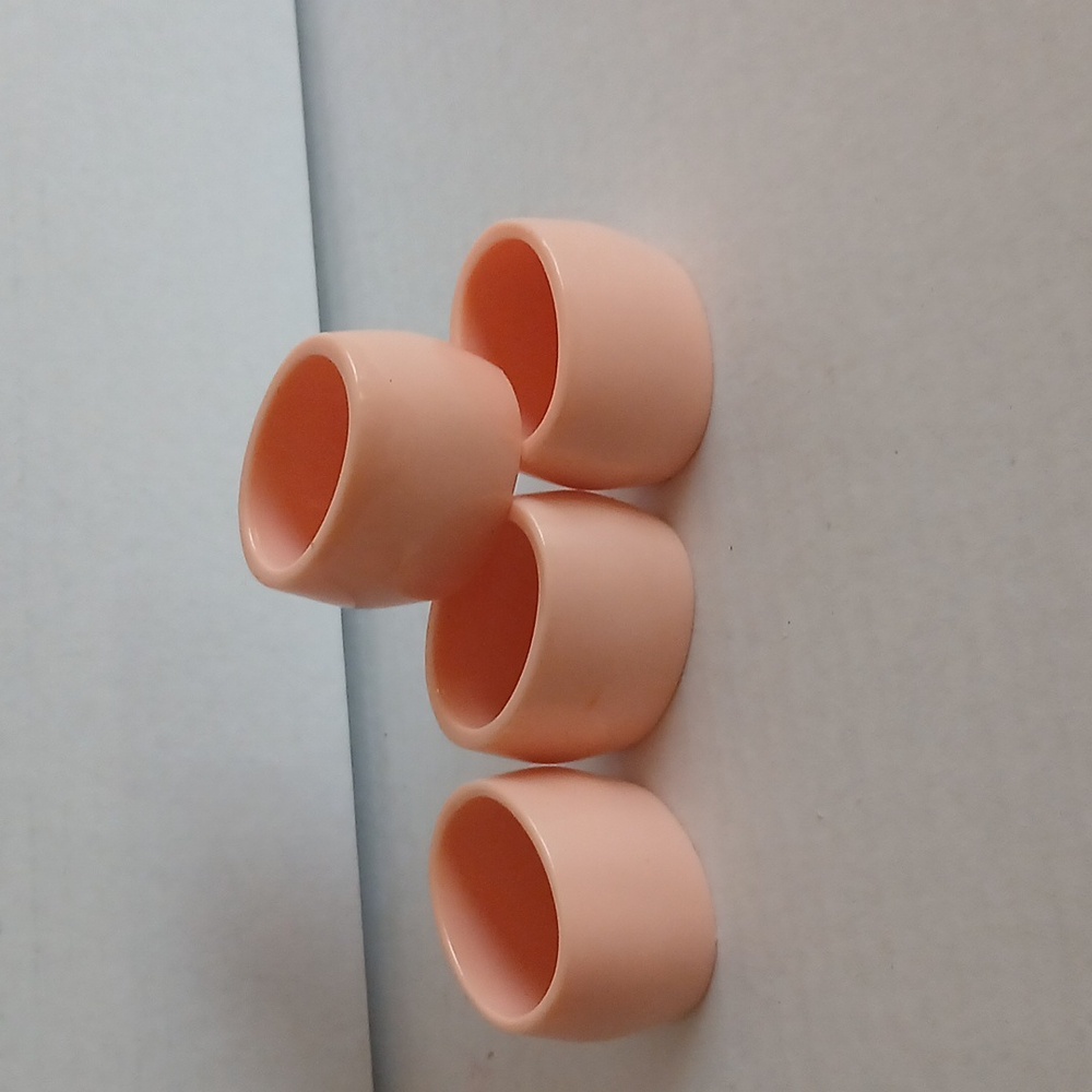 Vintage Set of Peach Napkin Rings qty 4 EUC